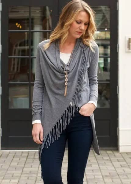 Wear with Dark Blue Skinny Jeans & Boho Style Necklace