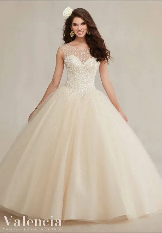 Champagne/White Quinceanera Dress (Traditional and Elegant)