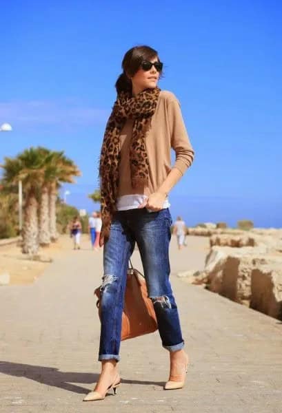 Crepe Sweater with Leopard Print Scarf & Pink Kitten Heel Shoes