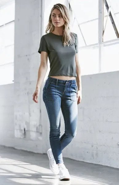 Grey T Shirt with Blue Low Rise Skinny Jeans & White Sneakers