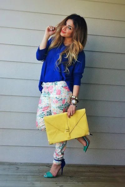 Blue Chunky Sweater with White Floral Printed Tapered Leg Pants