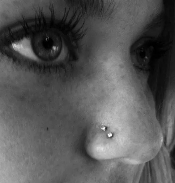 Double Nose Piercing (Nostril)