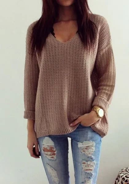 Grey V Neck Relaxed Fit Knit Sweater with Ripped Boyfriend Jeans