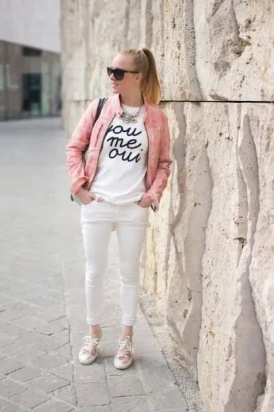 Wear with White Print Tee & Skinny Cropped Jeans