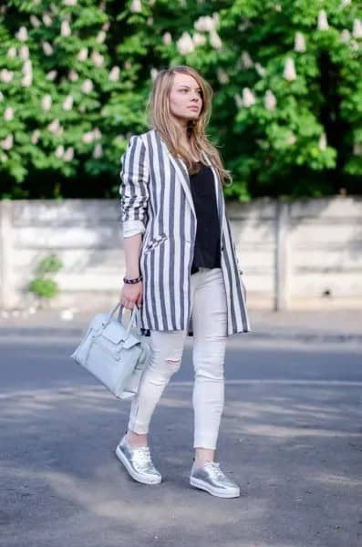 Grey and White Vertical Striped Longline Blazer with Skinny Jeans