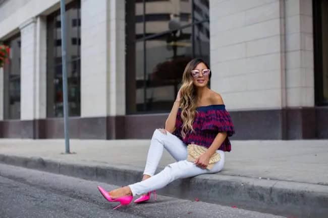 Navy and Red Off Shoulder Blouse with White Jeans & Hot Pink Heels