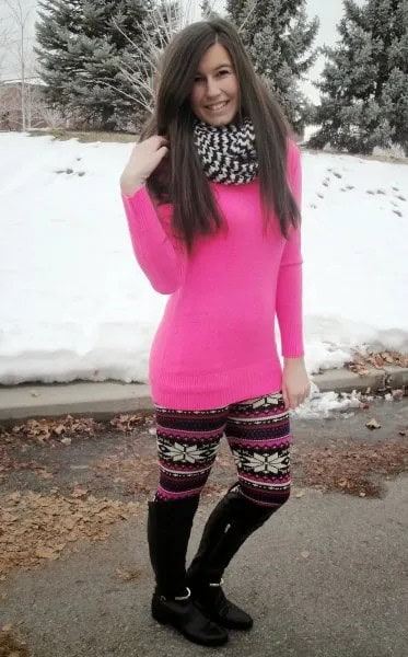 Pink Tunic Slim Fit Sweater with Christmas Fleece Leggings