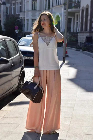 White Chiffon Sleeveless Top & Blush Wide Leg Pants