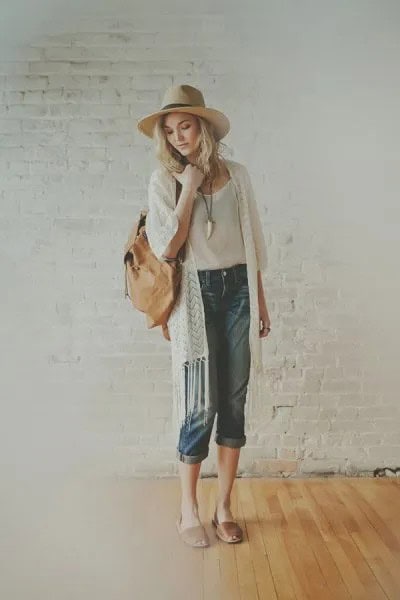 White Fringe Longline Cardigan with White Straw Hat & Blush Pink Slide Sandals