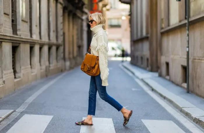 Blush Pink Turtleneck Cable Knit Sweater with Skinny Jeans & Brown Embroidered Loafers