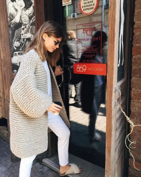 Pale Pink Chunky Knit Cardigan with White Skinny Jeans