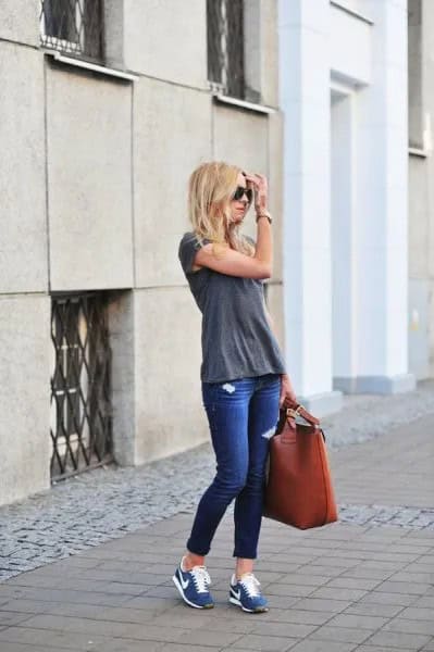 Grey T Shirt with Blue Cuffed Skinny Jeans & Tennis Shoes