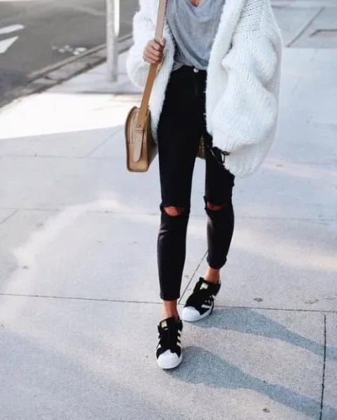 White Ribbed Chunky Cardigan Sweater with Grey Oversized Tee & Black Jeans