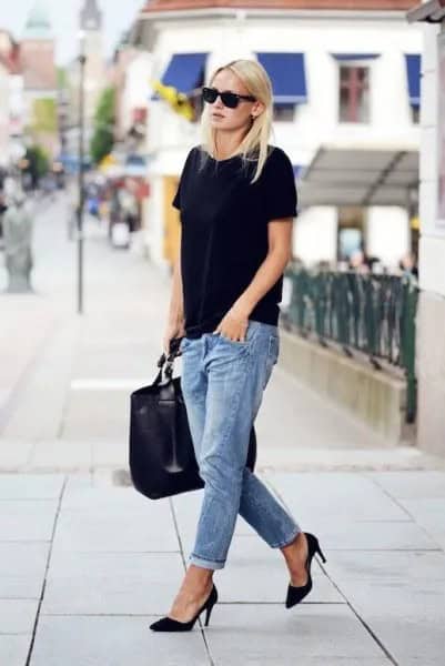 Black Oversized T Shirt with Cuffed Light Blue Boyfriend Jeans