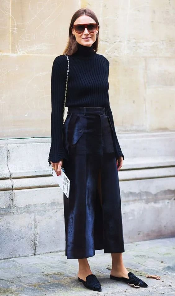 Navy-Blue Culottes and Turtleneck