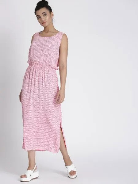 Pale Pink Sleeveless Gathered Waist Midi Dress with White Sandals