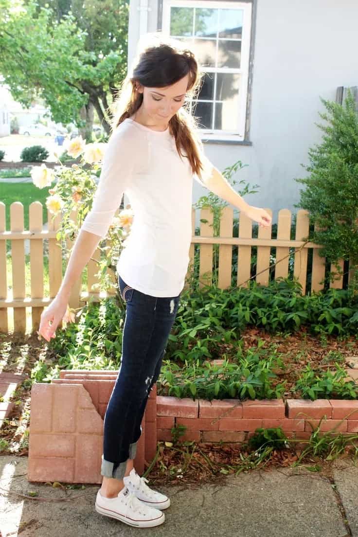 White Sweater with Capri Jeans and White Sneakers