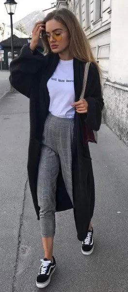 Black Maxi Sweater Cardigan with White Graphic Tee & Grey Jogger Pants