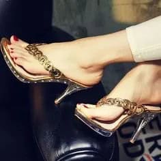 Golden Heeled Flip Flops with Ivory Skinny Pants