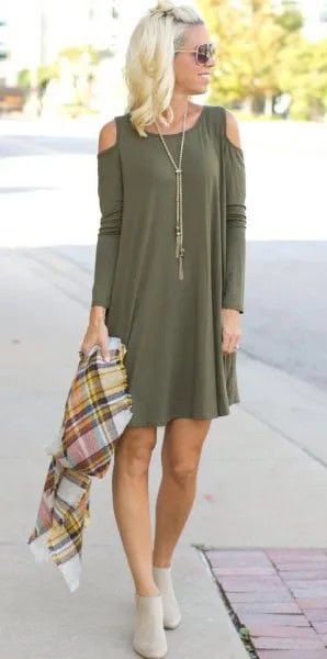 Green Open Shoulder Long Sleeve Mini Shift Dress