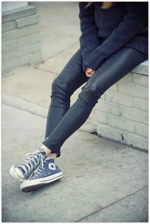 Converse with leggings