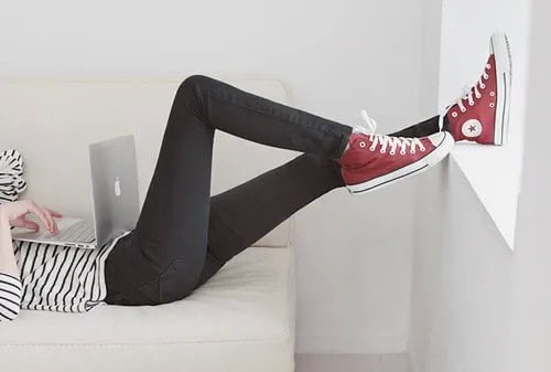 Converse with leggings