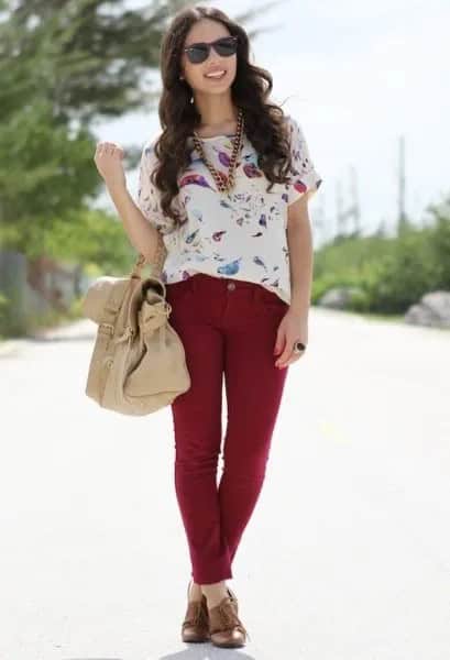 White Floral Printed Short Sleeve Blouse with Red Slim Fit Jeans