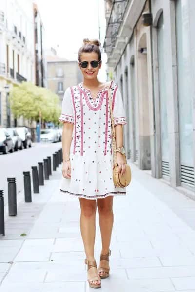 White Tribal Printed Short Sleeve Tunic Dress with Sandals