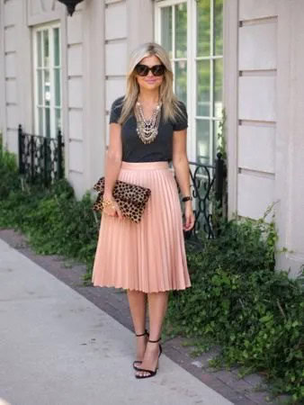 Black Fitted T Shirt with Pink High Waisted Midi Pleated Skirt