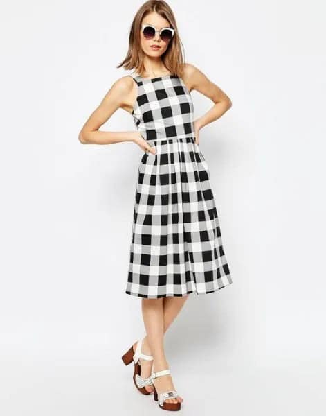 Checkered Sleeveless Gathered Waist Midi Flared Dress