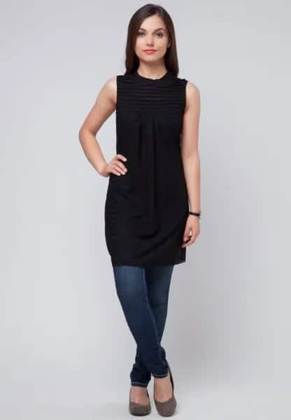 Black Sleeveless Tunic Dress with Blue Skinny Jeans