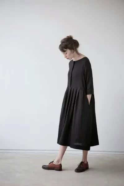 Black Midi Swing Dress with Brown Oxford Shoes