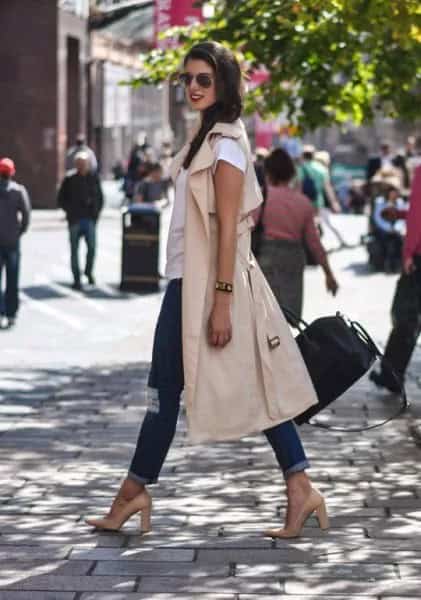 Ivory Sleeveless Trench Coat with White T Shirt