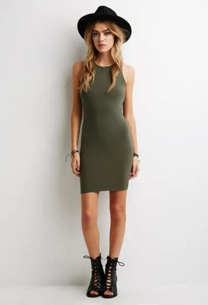 Green Dress with Black Felt Hat & Lace Up Boots