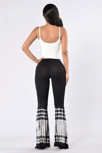 White Scoop Neck Tank Top with Black Tie Dye Yoga Pants