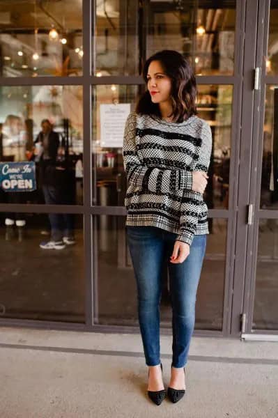 Black and Grey Printed Holiday Sweater with Blue Slim Fit Jeans