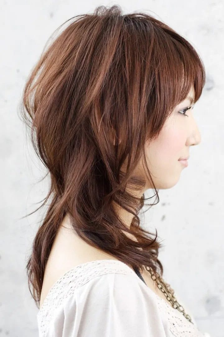 Layered haircuts for medium-length hair